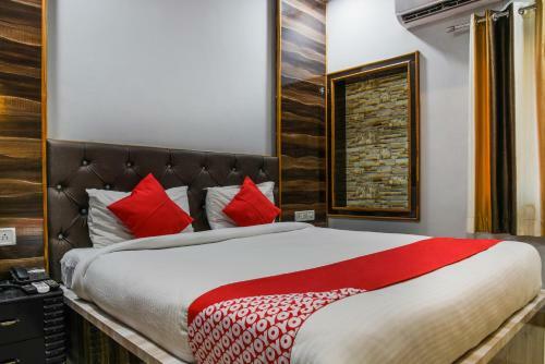 Hotel Oyo 11868 Rk Residency