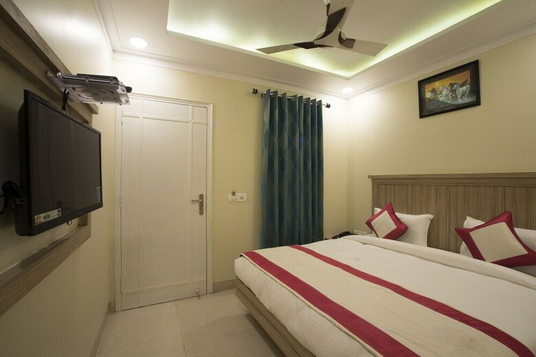 Hotel Amar International