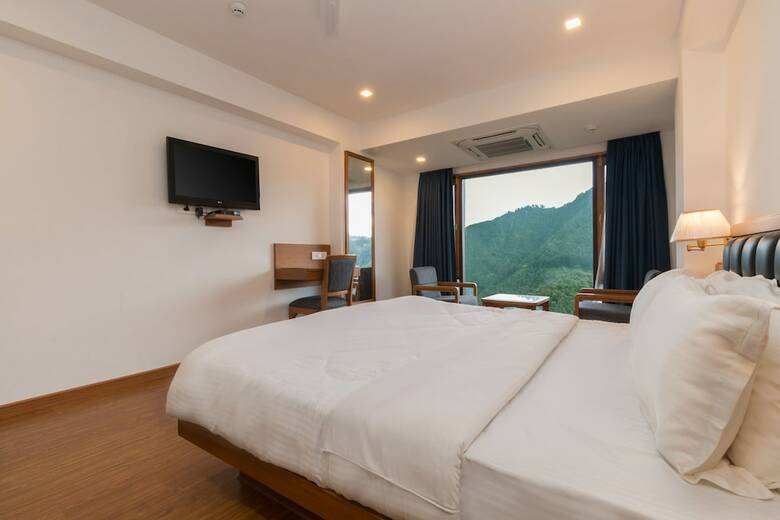 Hotel Pacific Mussoorie
