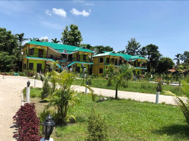Hotel Resort Trimurti