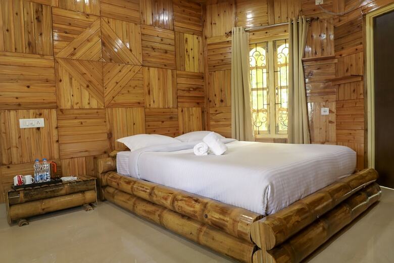 Hotel Resort Trimurti