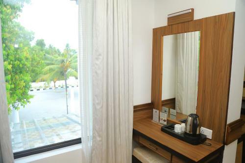 Hotel Anamthara River View Resort