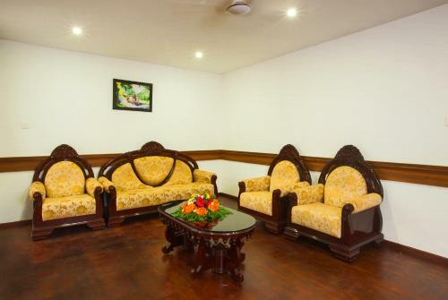 Hotel Anamthara River View Resort
