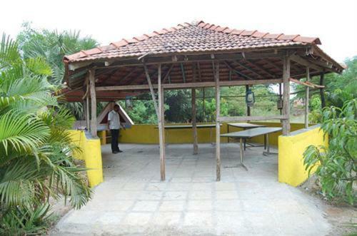 Dormitory Stay - Yellow House Beach