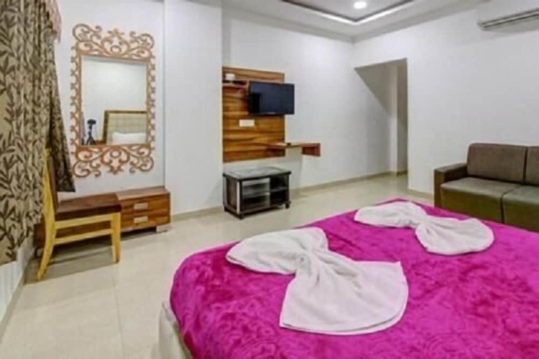Hotel Caravan