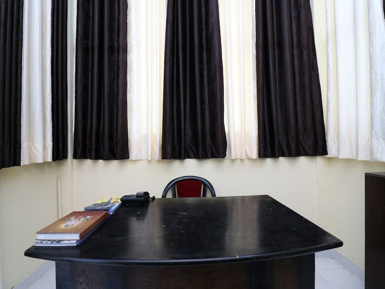 Hotel Oyo 22648 Shalimar Inn