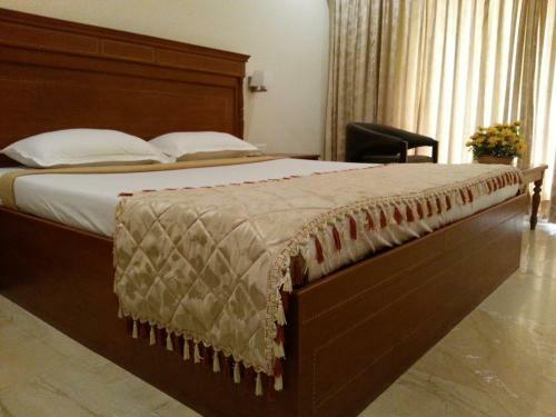 Hotel Paramount Inn