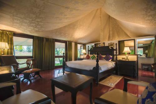 Tuli Veer Bagh Resort