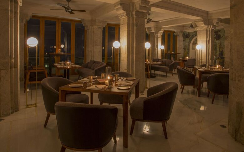 Hotel Raas Devigarh