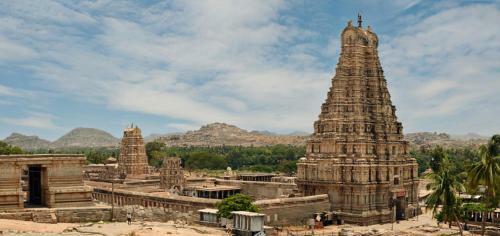 Hotel Clarks Inn Hampi
