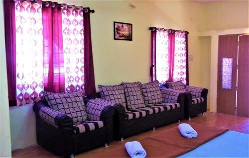 Bhat Villa
