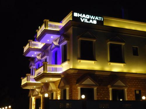 Hotel Bhagwati Vilas