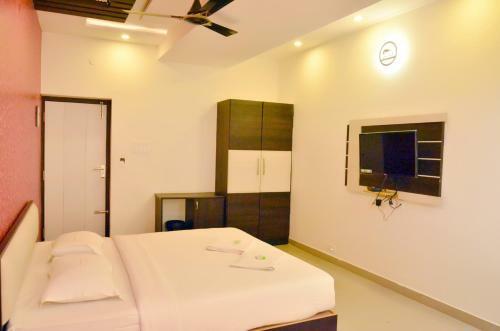Hotel Ambai Grand