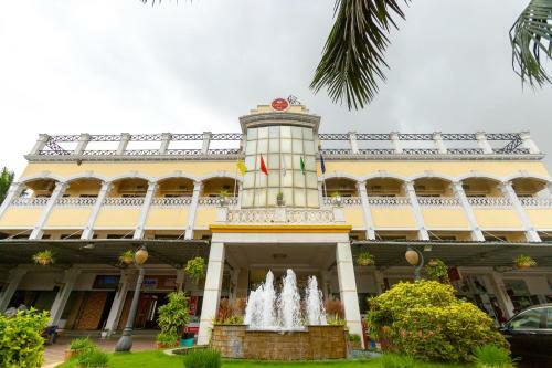 Hotel Express Inn Thane
