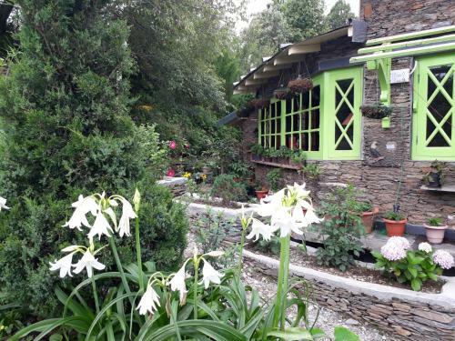 The Oak Trails Eco Lodge