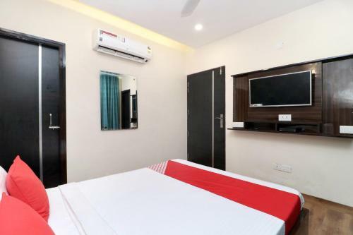 Hotel Oyo 18476woods Inn