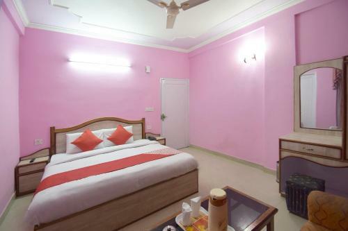 Oyo 10752 Hotel Sitara International