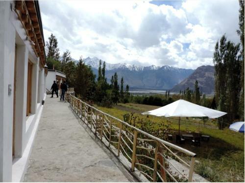 Hotel Beyond Stay - Lharje Resort