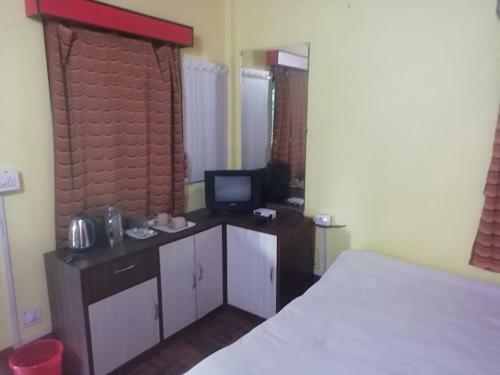 Hotel Ayush Jungle Resort