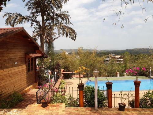 Hotel Cozywoods Hill Resort