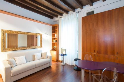 Carpoforo Apartment