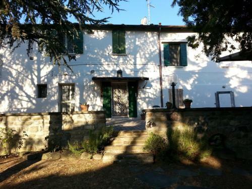Apartment In Borgo Tossignano 21149