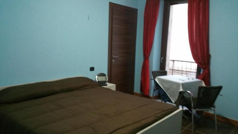 Bed & Breakfast Bar Centrale Zichella