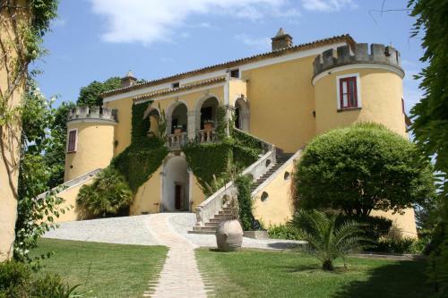 Agroturismo Castello Di Serragiumenta