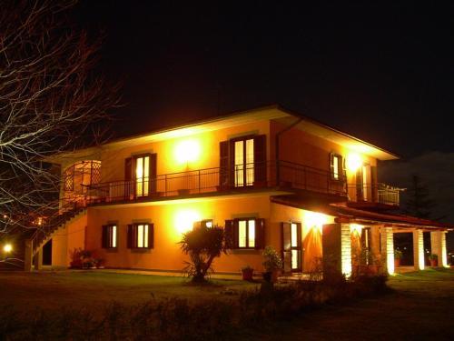 Apartment In Montefiascone/latium 26548