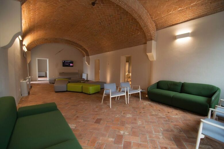 Hotel Pistoia Nursery Campus