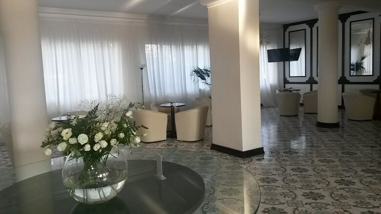 Hotel International Resort
