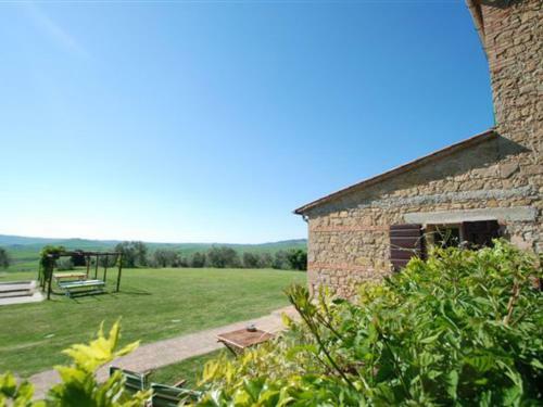 Monticchiello Villa Sleeps 12 Pool Air Con Wifi