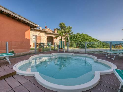 Fabulous Mansion In Sant'angelo In Vado With Swimming Pool