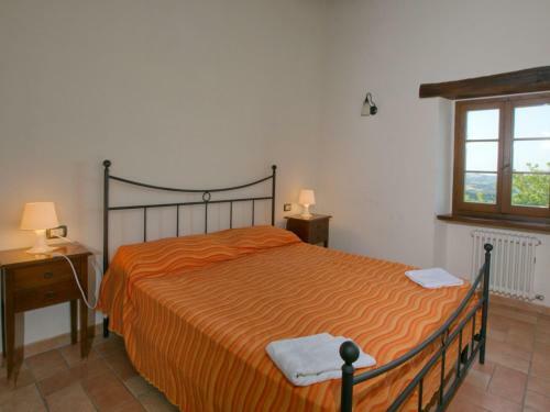 Fabulous Mansion In Sant'angelo In Vado With Swimming Pool