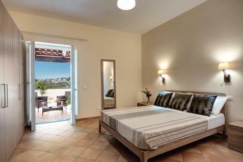 Villa Echis House
