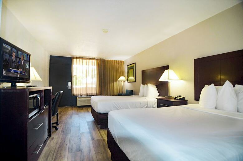 Hotel Monreale Express & Studios Idrive District