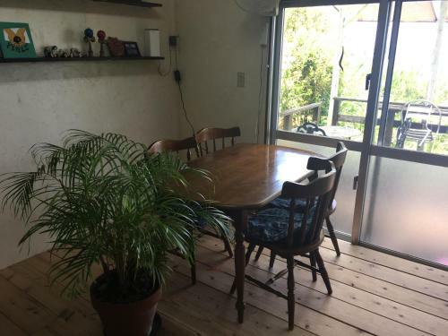 Hostal Minami Onna Tropical