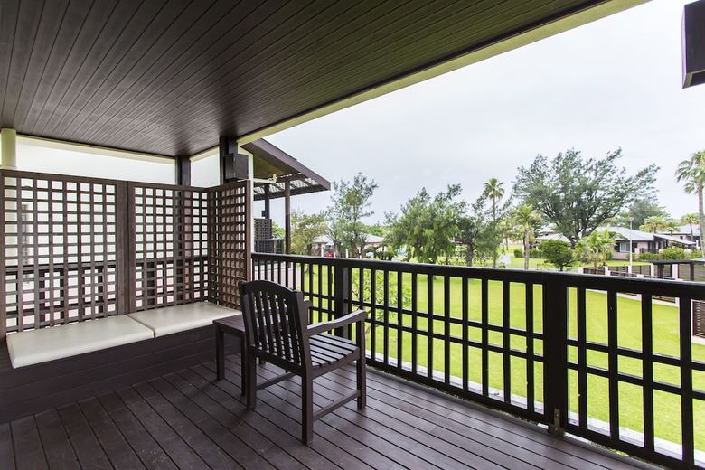 Hotel Okuma Private Beach & Resort