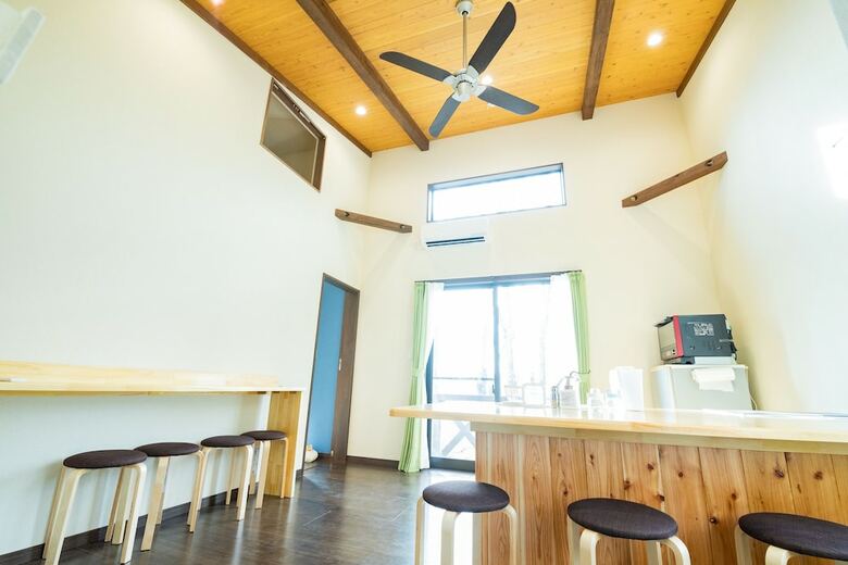 Hostal Guesthouse Kurihai