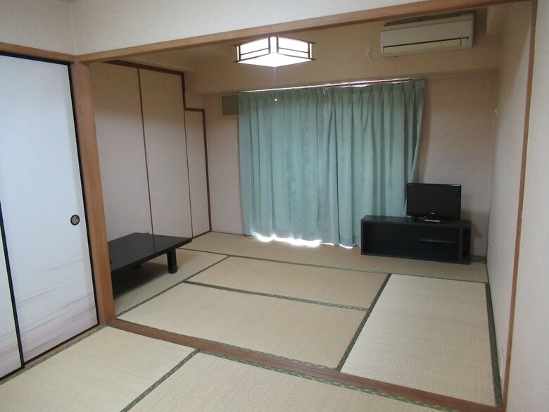 Tsurusaki Hotel