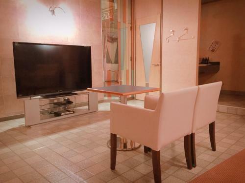 Hotel Elegance (love Hotel)