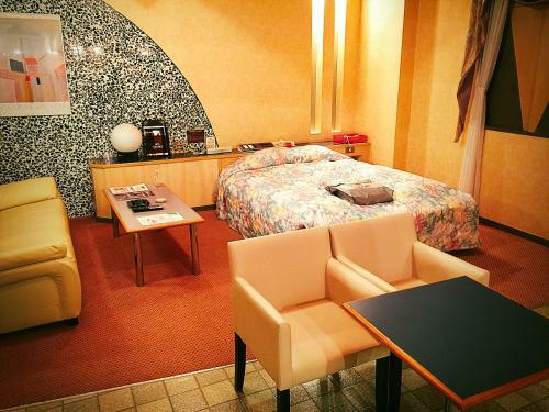 Hotel Elegance (love Hotel)