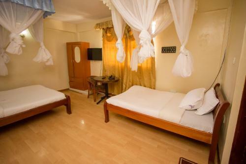 Dans Hotel