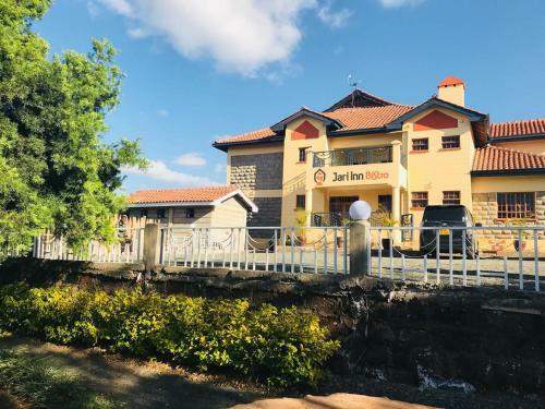 Hostal Jari Inn And Bistro