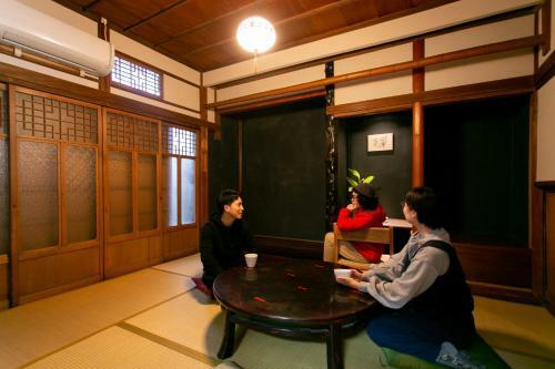 Hostal Mojiko Guest House Porto