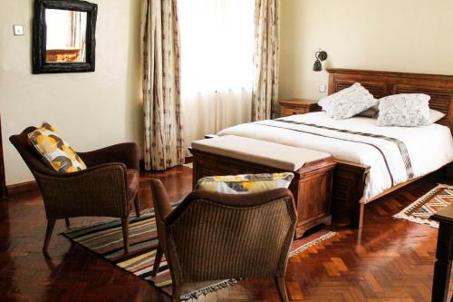 Hostal Zereniti House