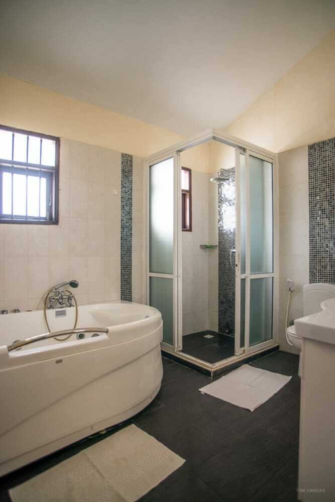 Hotel Bahari Dhow Beach Villas