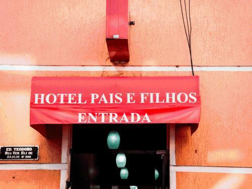 Hotel Pais E Filhos