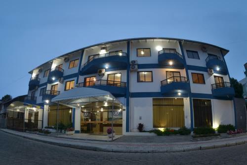Bombinhas Palace Hotel
