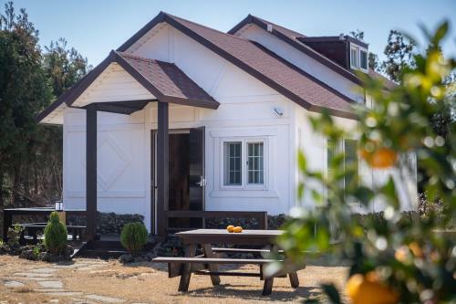 Jeju Haepoomdal Pension